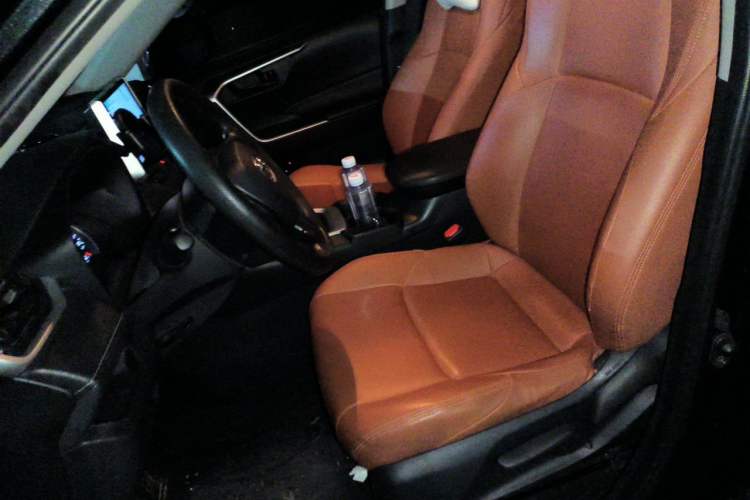 Used Toyota Wildlander 2022 2.0L CVT Two-Wheel Drive Leading Edition