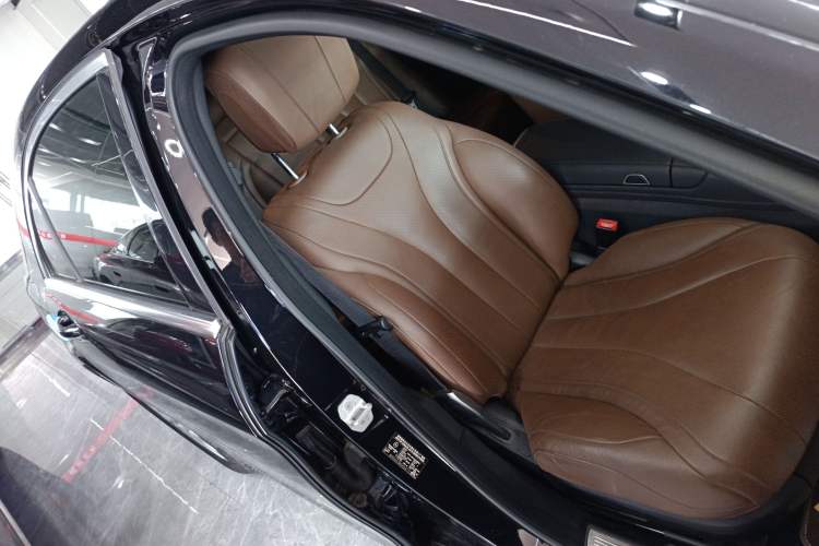 Used Mercedes-Benz S-Class 2014 S 320 L Business Model