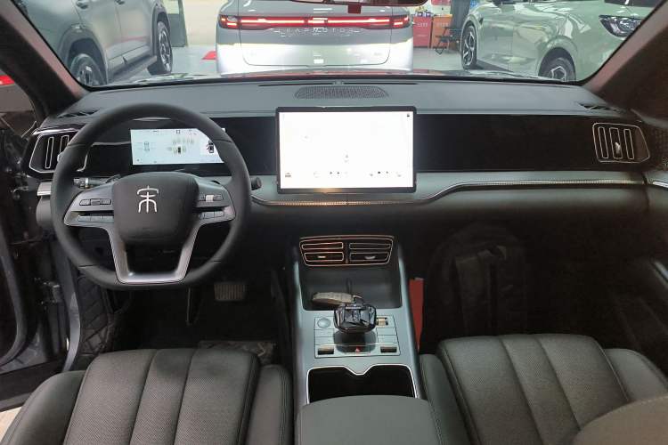 Used BYD Song Pro New Energy 2025 2nd Generation Intelligent Driving Version DM-i 75KM Leading Edition