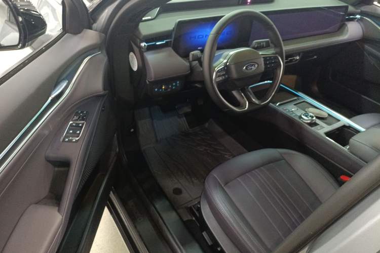Used Ford Mondeo 2025 2.0T EcoBoost Ultimate Edition
