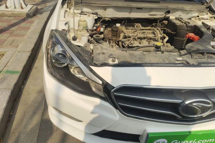 Used Soueast V5 Lingzhi 2017 1.5L Manual New Generation Model Right Front Headlight