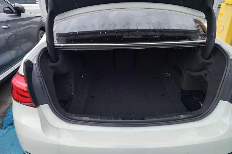 Used BMW 3 Series 2016 320Li Ambition Model