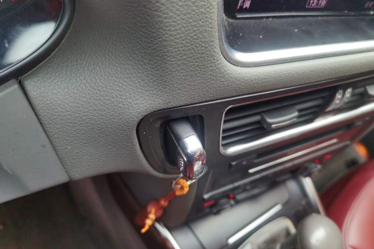 Used Audi Q5 2011 2.0TFSI Comfort Version Vehicle Key