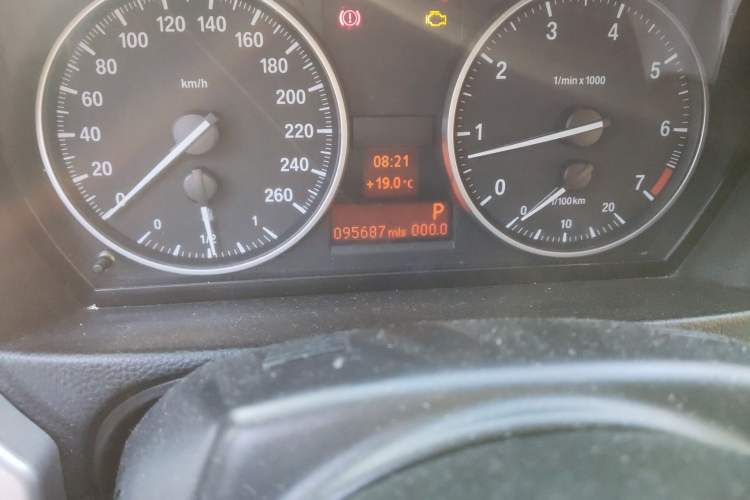 Used BMW 3 Series 2011 320i Convertible Coupe
