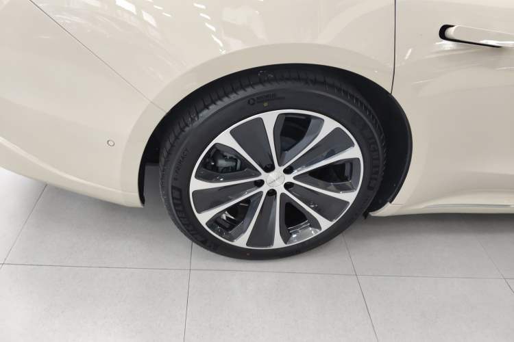 Used Hima Luxeed S7 2024 Max+ Rear-Drive Ultra-Range Intelligent Driving Edition
