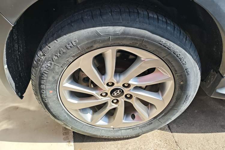 Used Hyundai Tucson 2018 1.6T Dual-Clutch Two-Wheel Drive 15th Anniversary Special Edition