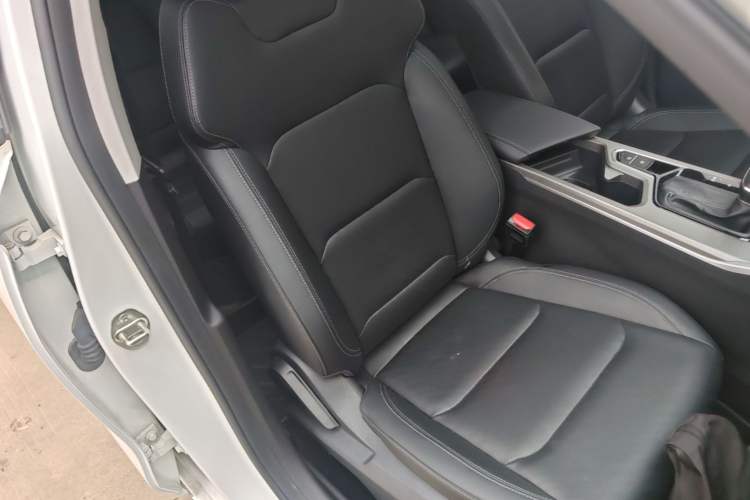 Used Geely Auto Emgrand 2022 4th Generation 1.5L CVT Luxury Model
