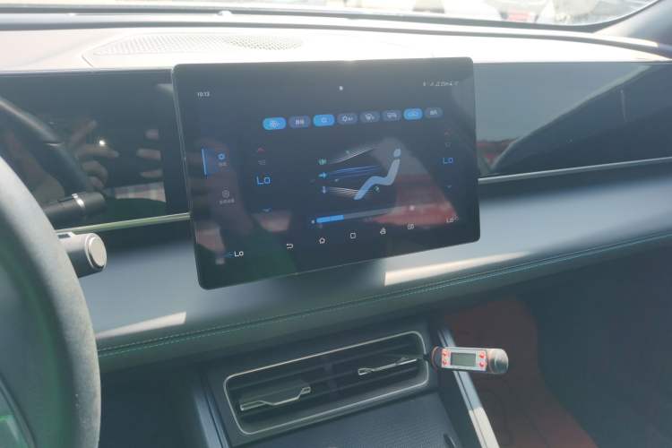 Used BYD Qin L 2024 DM-i 80KM Leading Model Audio And AC Panel