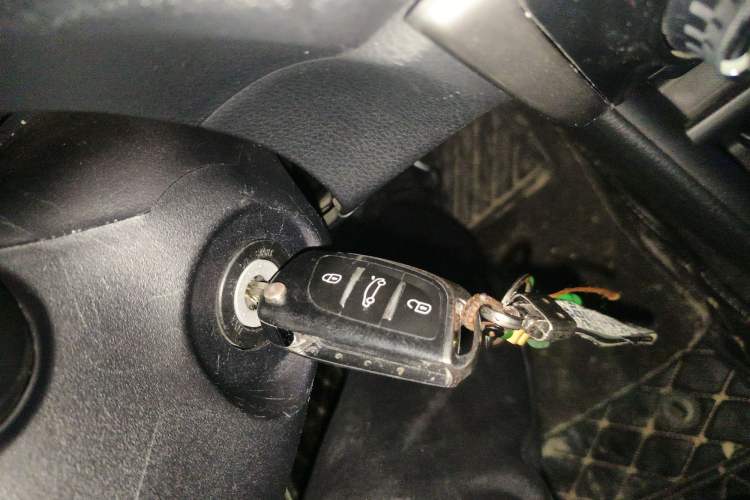 Used Toyota YARiS L Zhi Xuan 2016 Revised 1.5E CVT Charming Edition
