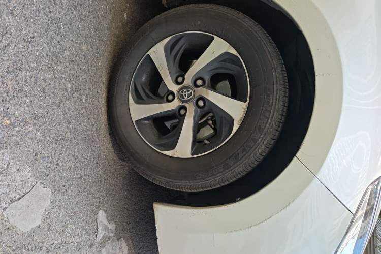 Used Toyota Levin 2017 Revised 185T CVT Elite Edition China V Standard Right Front Wheel Hub