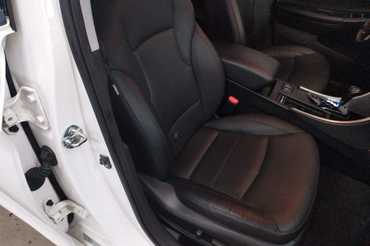 Used Hyundai Sonata 2013 2.0L Automatic Luxury Edition