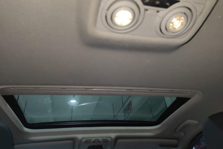 Used BMW 3 Series 2015 320Li Luxury Edition Fashion Model