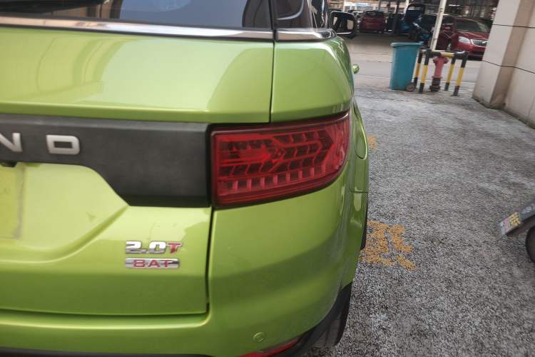 Used Land X7 2015 2.0T Panoramic Prestige Edition
