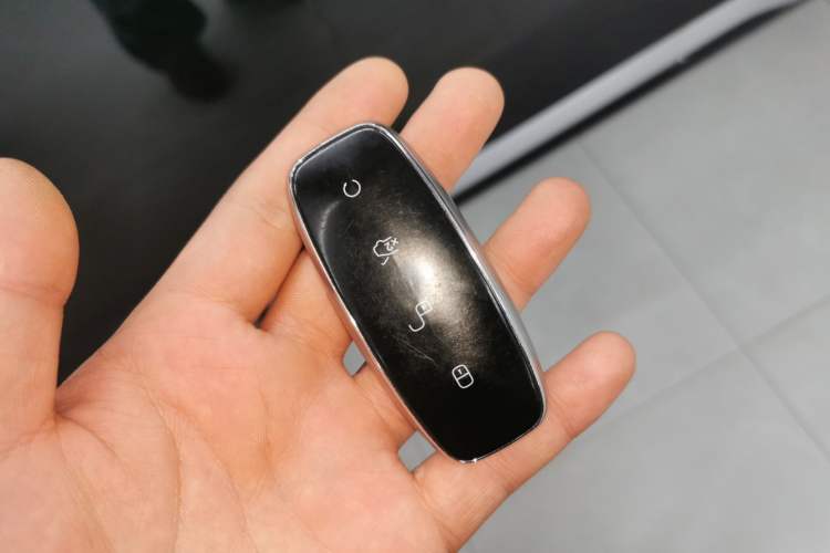 Used Denza D9 2022 DM-i 970 Four-Wheel Drive Prestige Model Vehicle Key