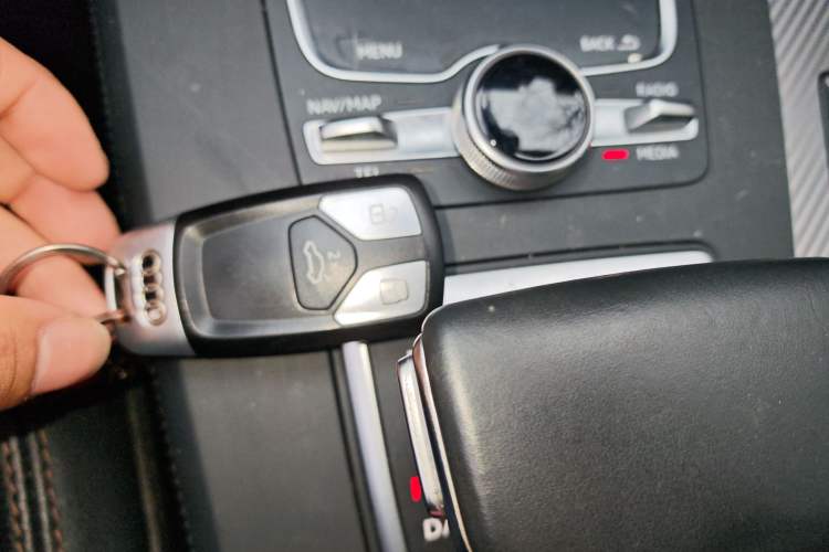 Used Audi Q5L 2020 45 TFSI Prestige Fashion Model