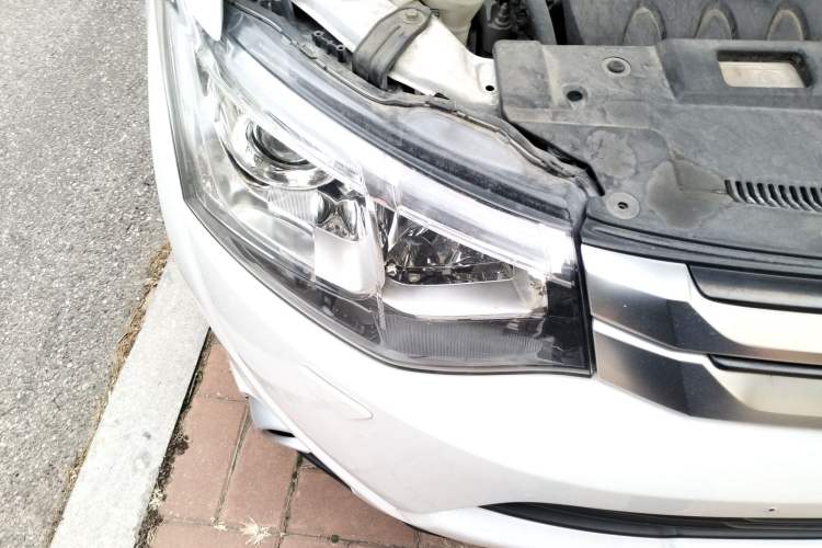 Used Mitsubishi Outlander 2014 2.4L 4x4 Deluxe Value Edition 5 Seats
