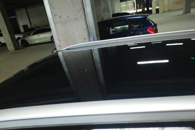 Used SsangYong Tivolan 2015 1.6L Automatic Two-Wheel Drive Zhi Chun Edition