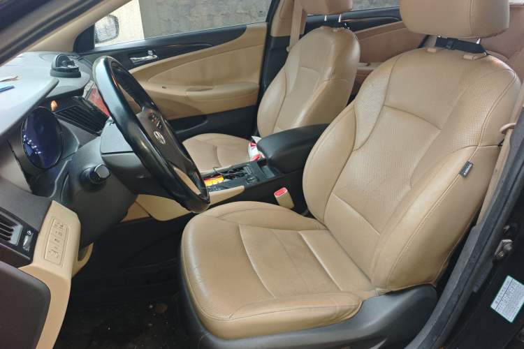 Used Hyundai Sonata 2011 2.0L Automatic Supreme Edition
