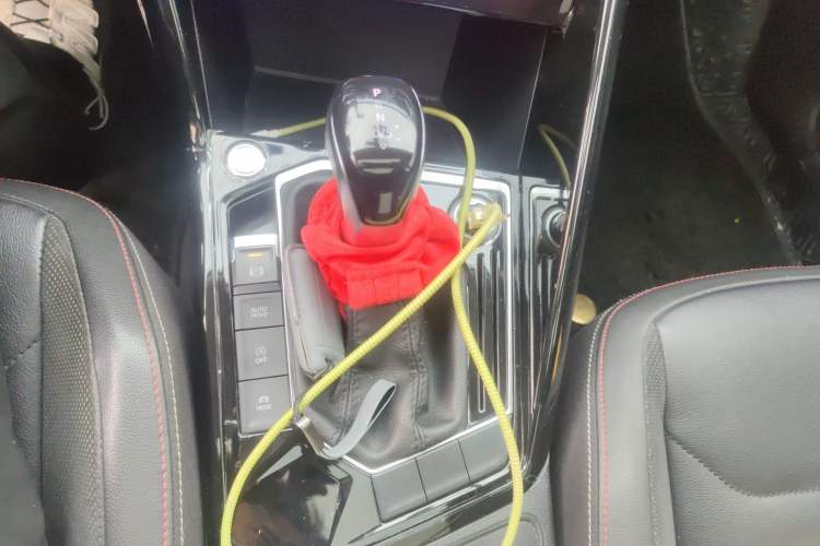 Used Volkswagen Tayron 2020 330TSI Two-Wheel Drive Luxury Smart Connectivity Version Gear Lever