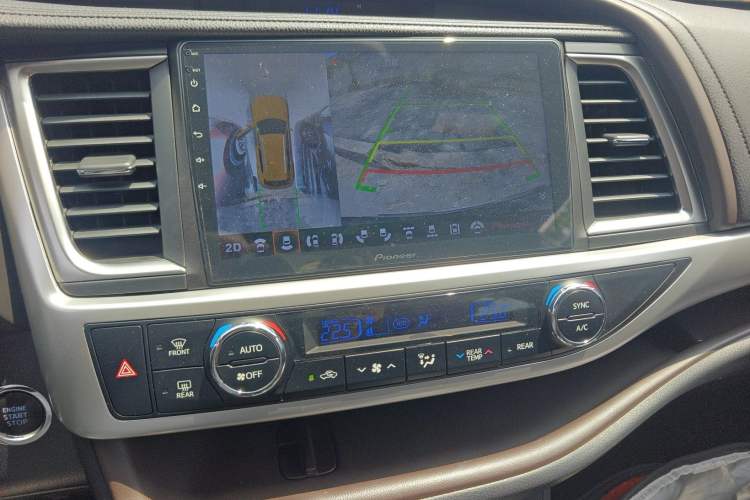 Used Toyota Highlander 2015 2.0T Four-Wheel Drive Luxury Edition 7-Seater