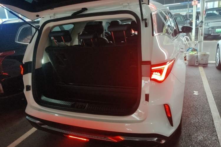 Used Geely Auto Jiajie 2023 Geely Jiaji L 1.5TD DCT Luxury Model