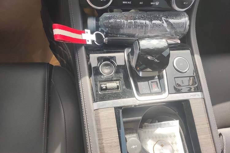 Used Jaguar XFL 2021 XFL 2.0T P200 Two-Wheel-Drive Elite Luxury Edition
