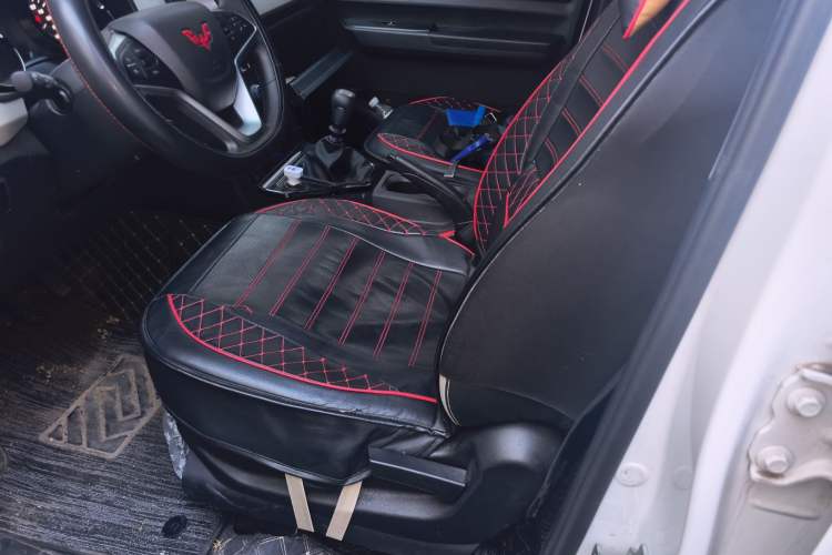 Used Wuling Hongguang PLUS 2020 1.5L Manual Comfort 7-Seater Left Front Seat