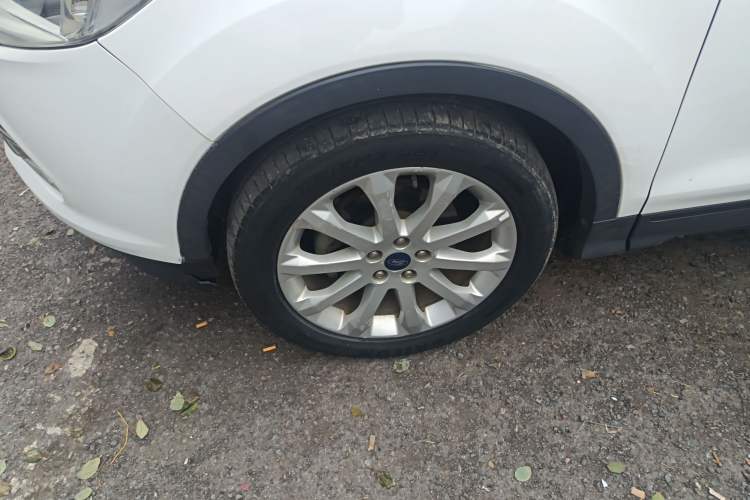 Used Ford Kuga 2015 1.5L GTDi Two-Wheel Drive Fashion Edition
