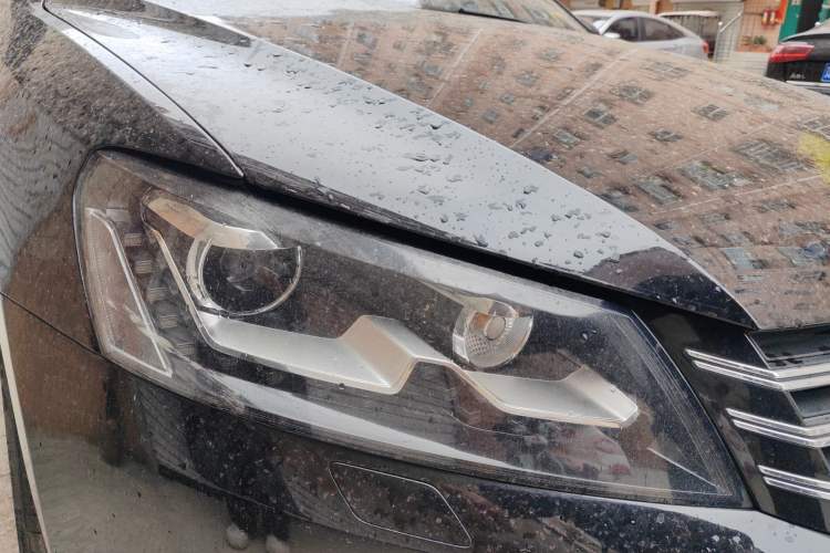 Used Volkswagen Passat 2013 1.8TSI DSG Prestige Edition Right Front Headlight