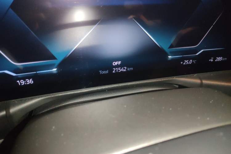 Used BMW i3 2024 eDrive 35 L Odometer Close Up