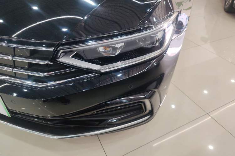 Used Volkswagen Magotan GTE Plug-in Hybrid 2022 GTE Luxury Model Left Front Headlight