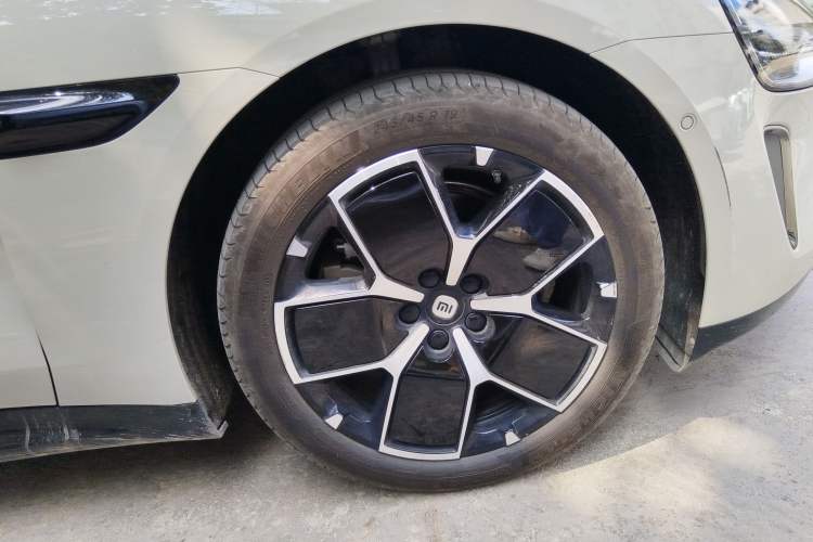 Used Xiaomi Auto SU7 2024 Rear-Drive Long-Range Intelligent Driving Version
