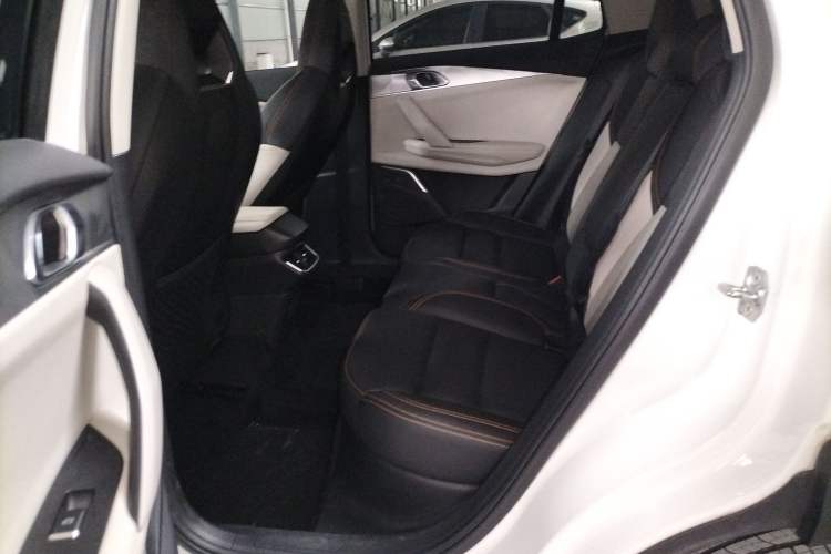 Used Lynk & Co 06 EM-P 2022 PHEV 84 km Range Pro Version