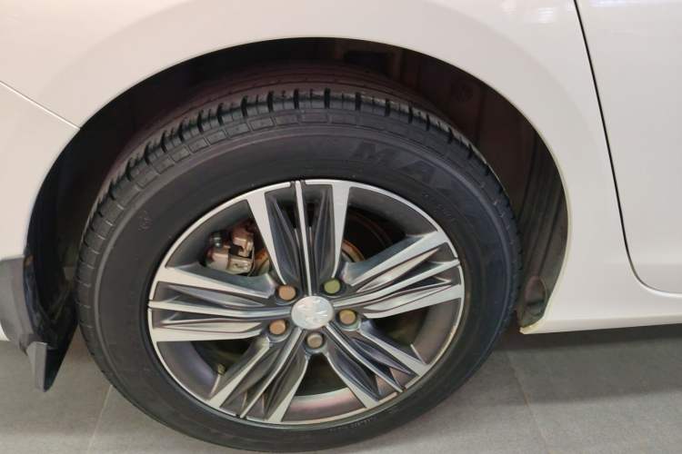 Used Peugeot 308 2016 1.6L Automatic Fashion Edition
