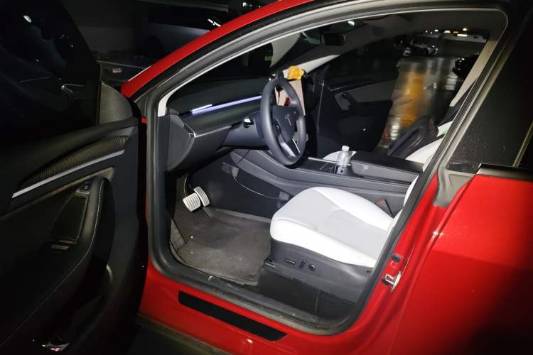 Used Tesla Model Y 2021 Performance High-Performance All-Wheel-Drive Version
