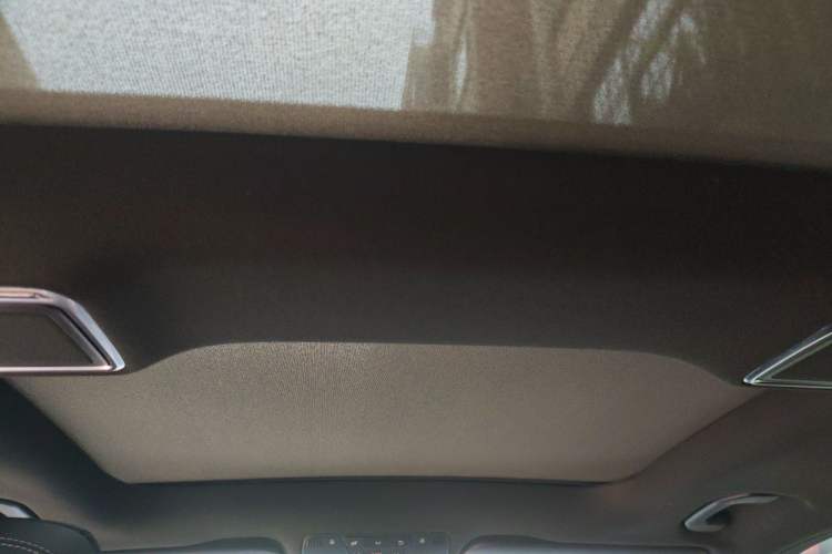 Used Mercedes-Benz GLC 2019 GLC 260 L 4MATIC Dynamic Model