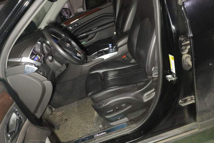 Used Cadillac SRX 2015 3.0L Elite Model