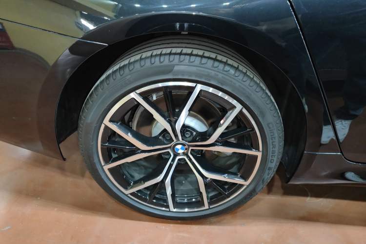 Used BMW 5 Series 2022 Second Facelift 530Li Luxury Version M Sport Package