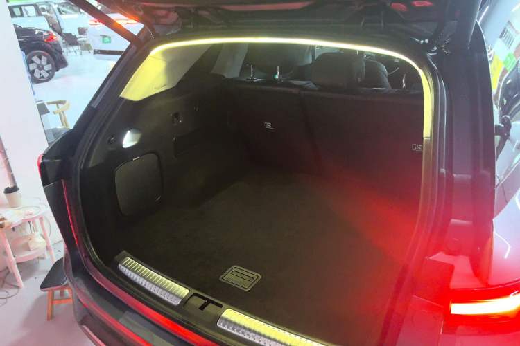 Used XPeng G9 2022 650 Performance Edition Max
