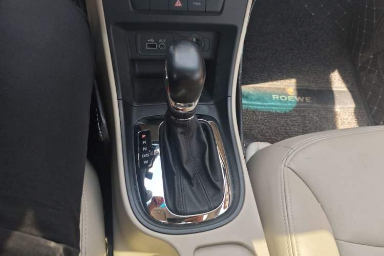 Used Roewe 360 2015 1.5L Automatic Luxury Edition
