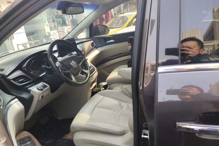 Used Buick GL8 2020 Land Business Class 652T Luxury Model