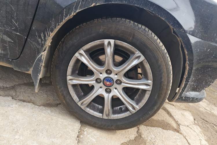 Used Geely Auto Diamond 2010 2nd Generation 1.5L Manual Standard Version