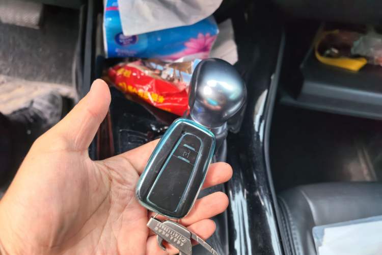 Used Toyota IZOA 2018 2.0L Yichi Edition China V Standard
