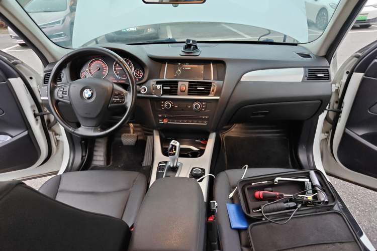 Used BMW X3 2016 sDrive20i Center Console