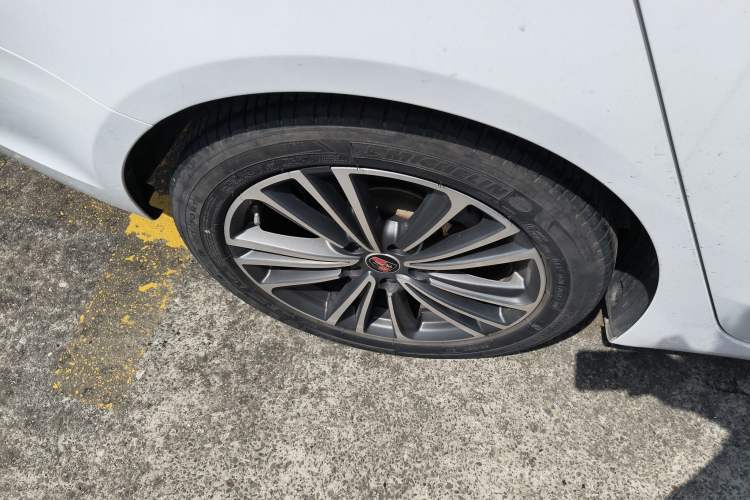 Used Roewe i6 2020 PLUS 1.6L Manual 4G Connect Glory Flagship Edition