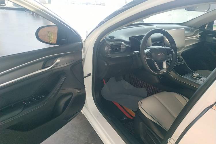 Used BYD Destroyer 05 2024 Honor Edition DM-i 120KM Luxury Model