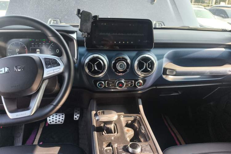 Used BAIC Off-Road BJ40 2020 2.0T Automatic Four-Wheel Drive Urban Hunter Edition Chivalrous Type
