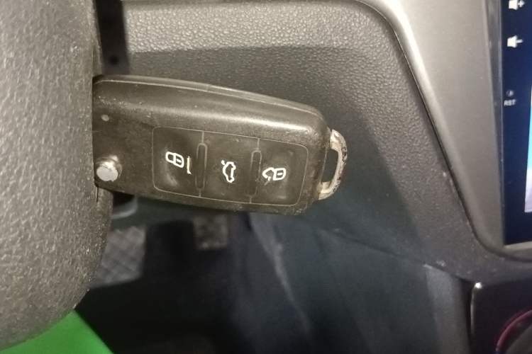 Used Volkswagen Lavida 2015 1.6L Automatic Comfort Edition