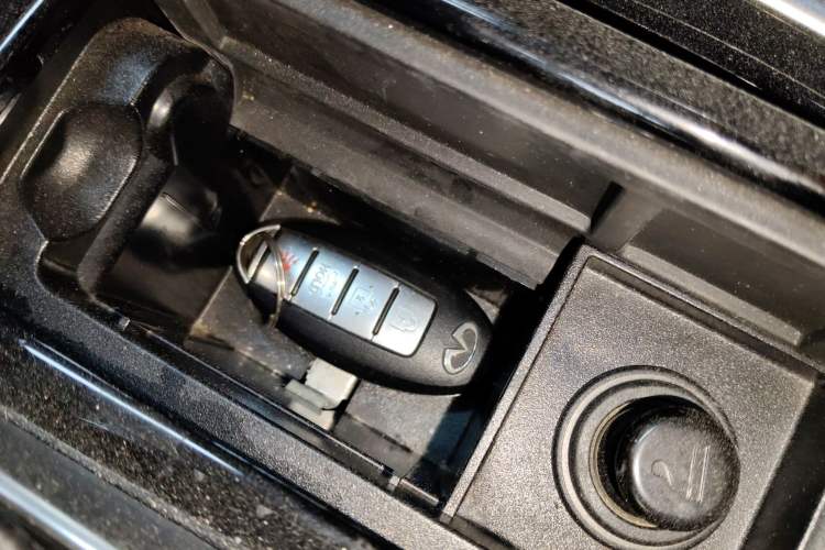 Used Infiniti Q70 2015 Q70L 2.5L Elite Edition