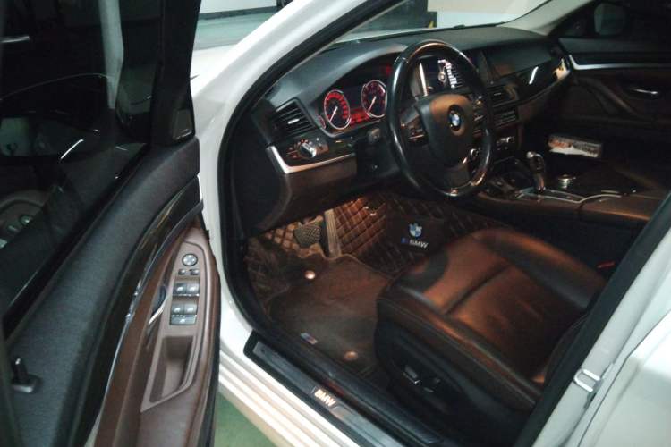 Used BMW 5 Series 2017 525Li Luxury Design Package
